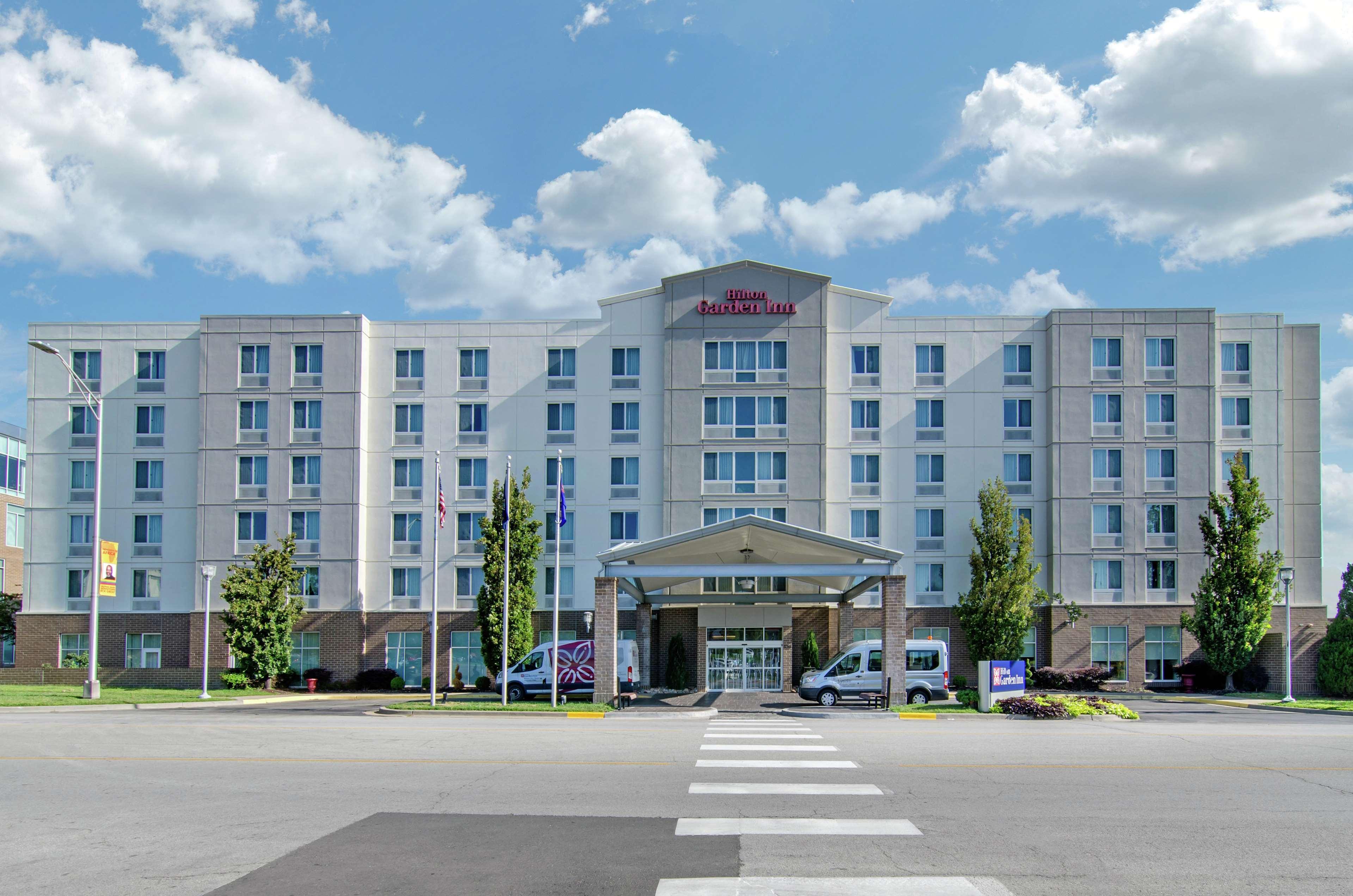 Hilton Garden Inn Kansas City/Kansas Exterior foto